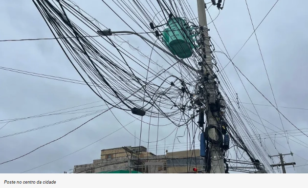 Fios pendurados e caídos em Guaíba: um problema que precisa de atenção